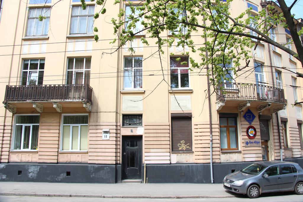 Apartment On Rustaveli Lviv Exterior photo